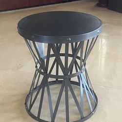 End table-metal