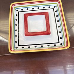 Fresh Decor Glass Chips & Salsa Dip Tray In Beautiful Color &  Design  In Square Shapes 