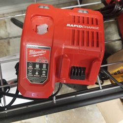 Milwaukee m18 M12 Rapid Charger 