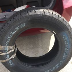 Tire. 265 65. 18.  Brand New