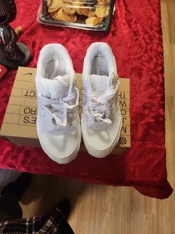 Nike Women's Size 6 New