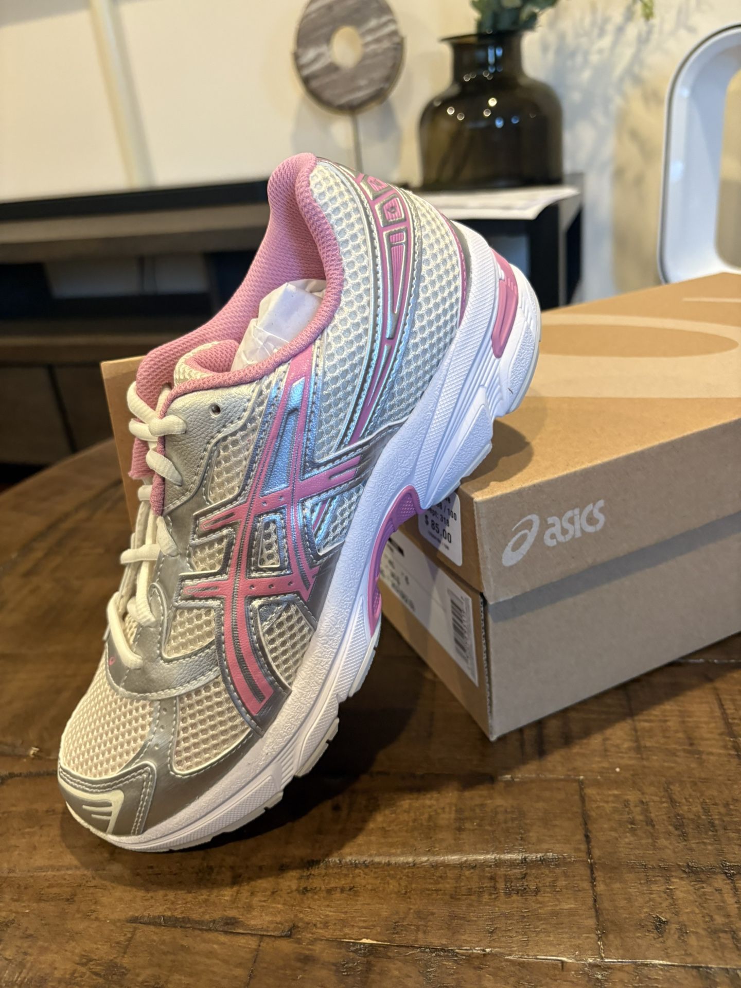 ASICS Gel 1130 Cream Sweet Pink Size 7y/8.5w