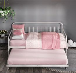Daybed 37" with Trundle Metal Florence Modern,Premium Steel Slat Support,Zinus
BRAND NEW