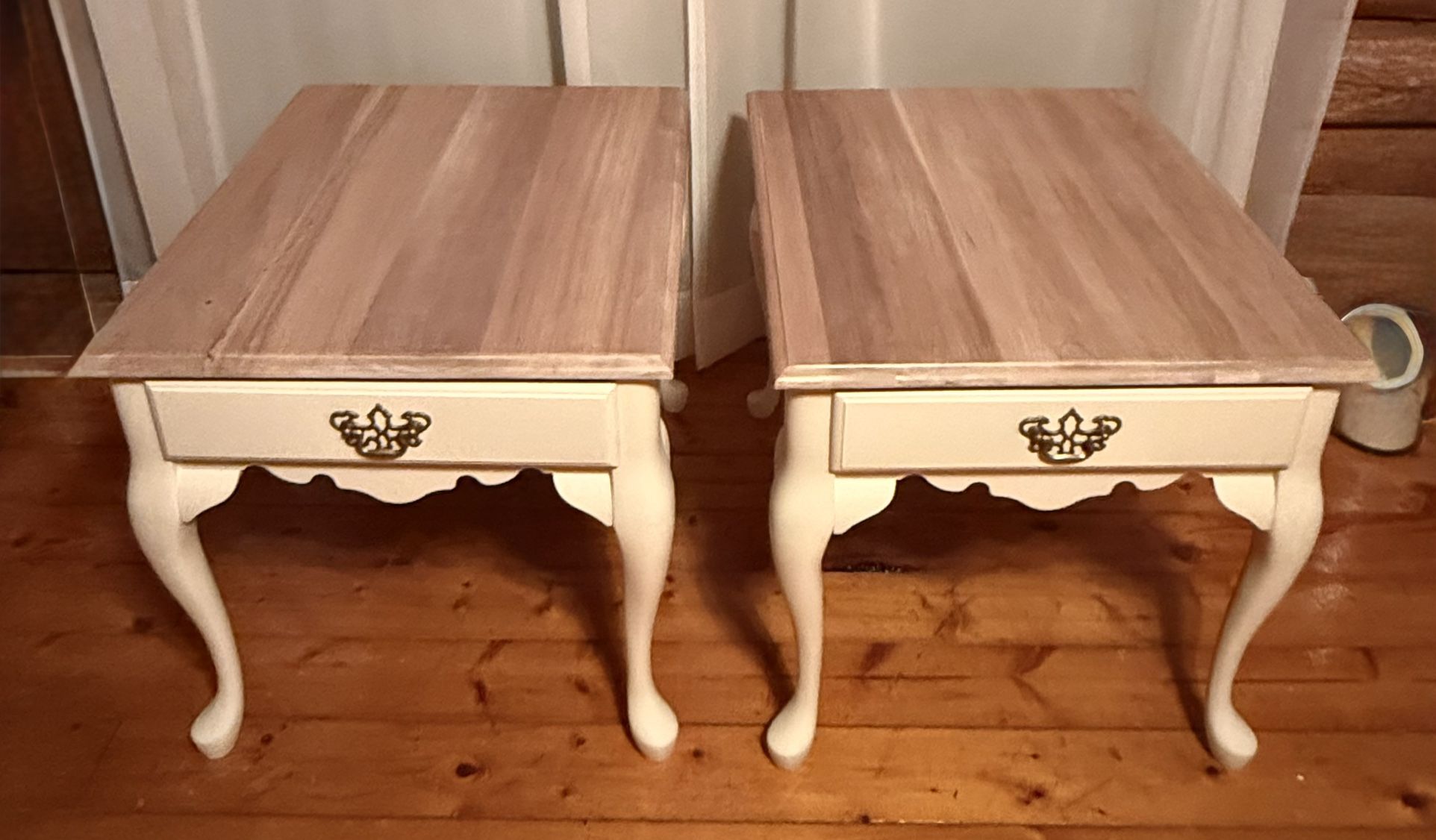 Set Of 2 End Tables