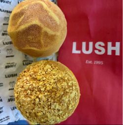 Lush Cosmetics Bath fizzy Bombs