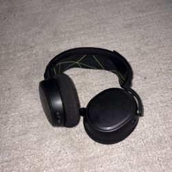 Steel Series Arctis 9x  Bluetooth Gaming Headset
