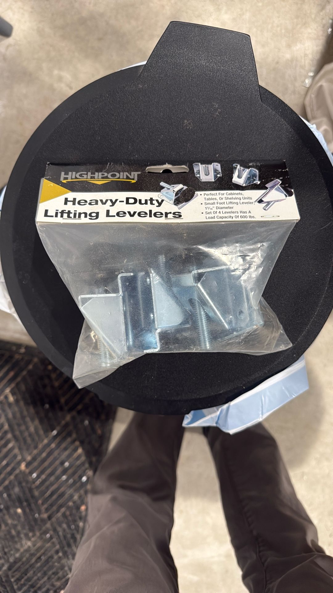 Table/Cabinet Lifting Levelers