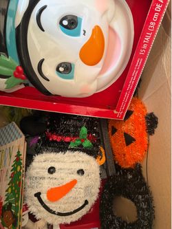 Free Xmas & Halloween decor