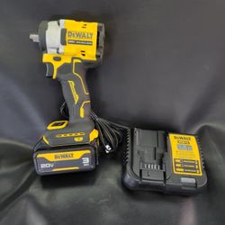 DeWalt DCF921 20V Brushless 1/2" Compact Wrench