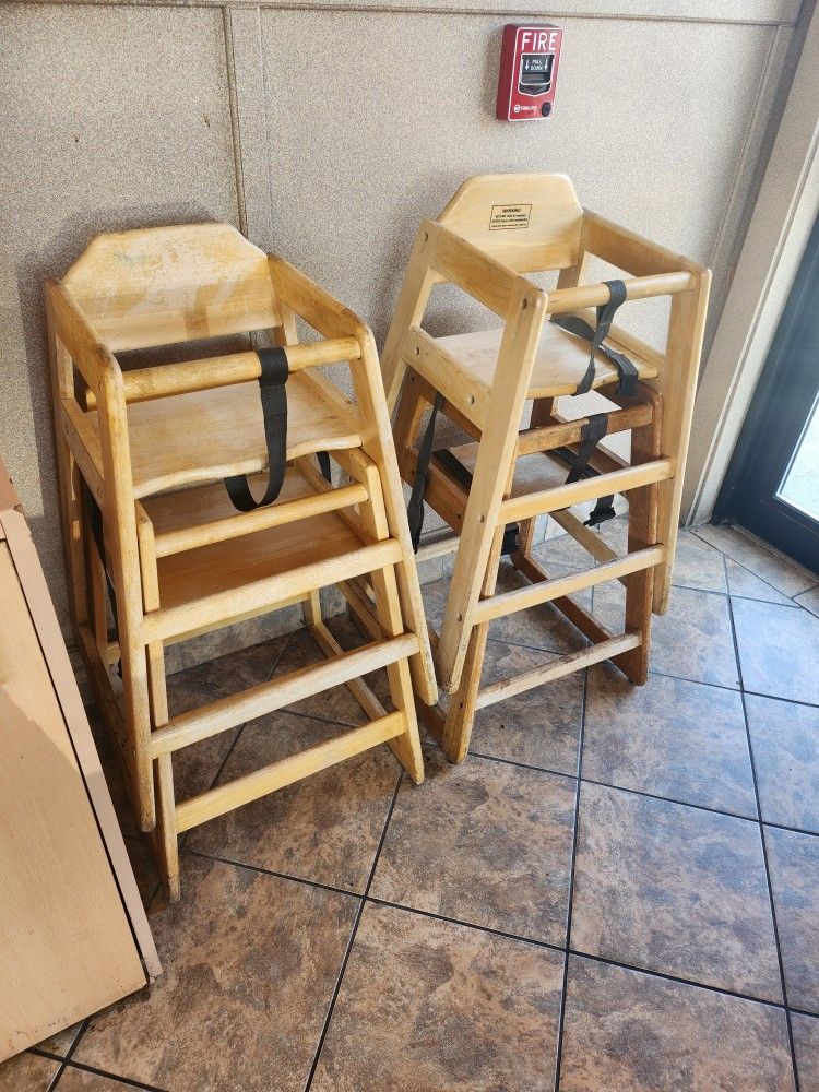 Wooden Restaurant High Chair