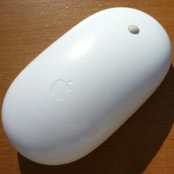 Apple A1197 Bluetooth Wireless Mighty Mouse White - EXCELLENT Condition & Tested