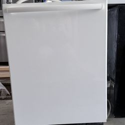 Bosch 24” Built-In Dishwasher – Stainless Interior – White