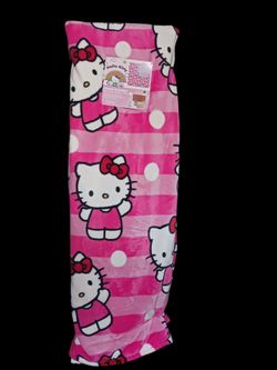 Hello Kitty Queen Blanket 90x90in - Waving