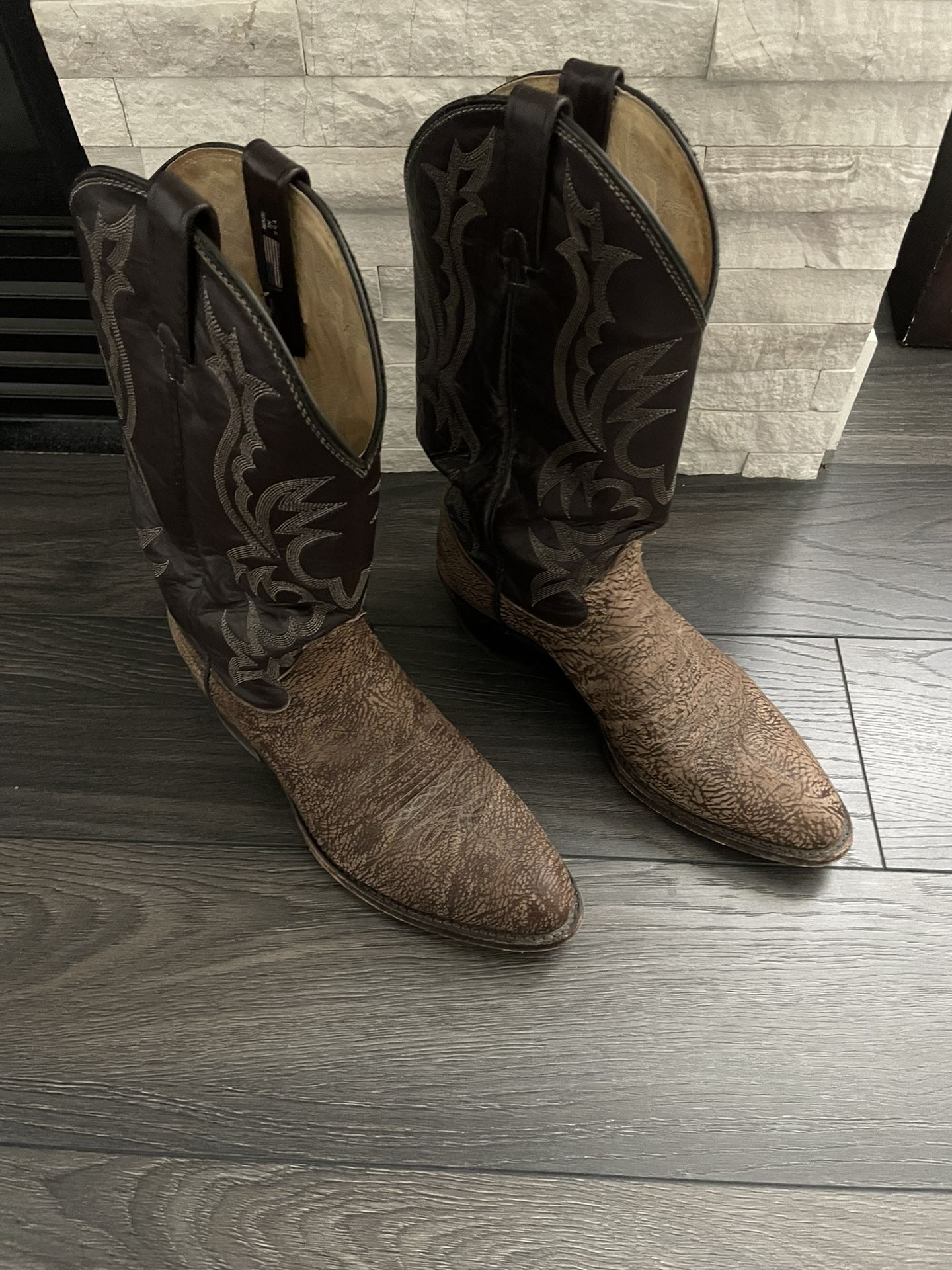Excellent condition Men’s Dan Post Western Cowboy Boots - size 10D