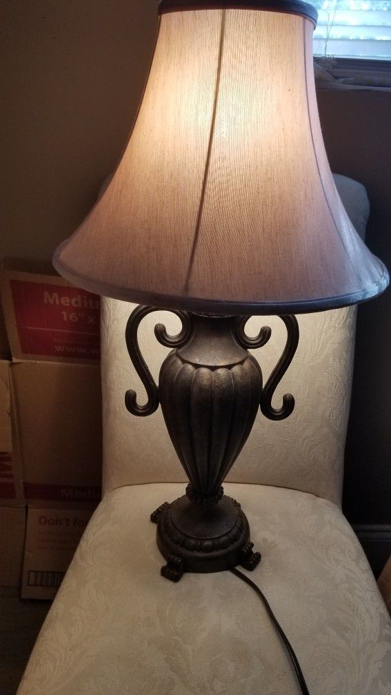 Bronze color porcelain lamp $20.