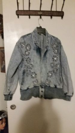 VINTAGE, beautifully decorated denim jacket