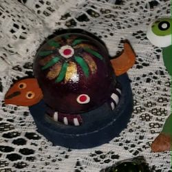 VINTAGE MADE IN MEXICO WOODEN HAND PAINTED BOBBLE HEAD TURTLE KNICKKNACK TRINKET TABLE DECOR 