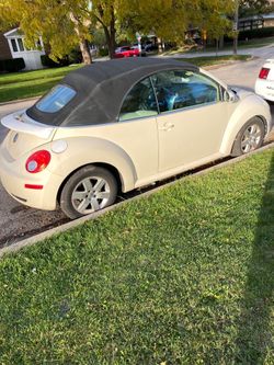 2007 convertible Volkswagen Beetle