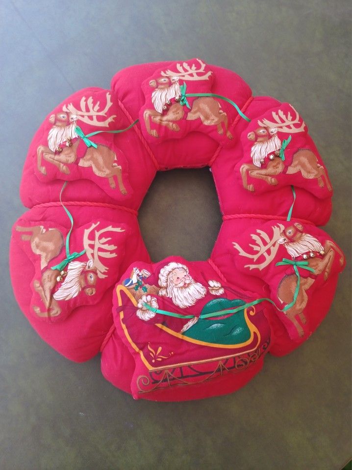 Christmas Handmade Fabric Wreath Hanger/decor Accent