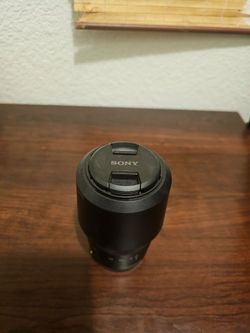 Sony E 55-210mm f/4.5-6.3 OSS lens