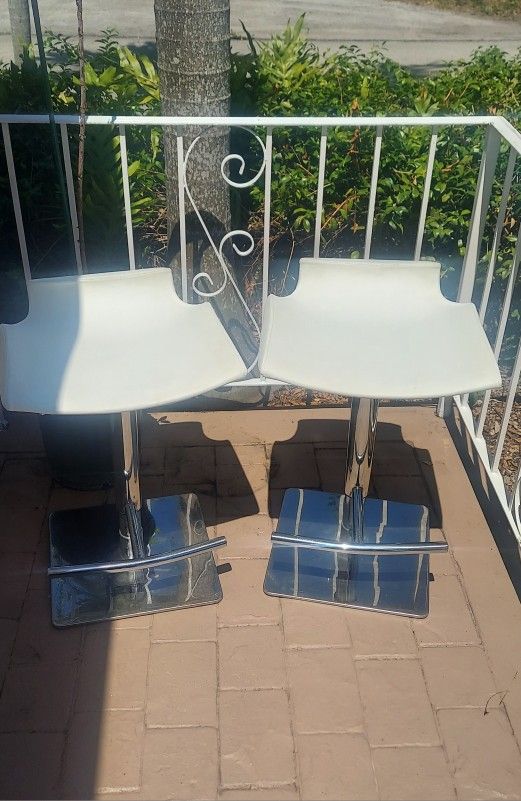 2 Bar Luxury Stool Adjusted Chairs