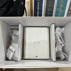 Arlo Pro Smart Hub 