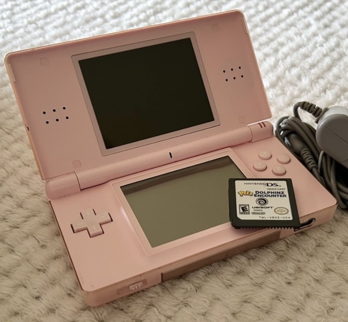 Nintendo DS in excellent condition, complete with a stylus & charger. $45