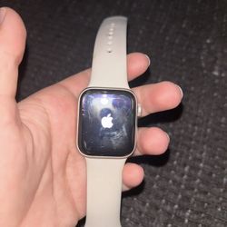 Apple Watch SE 