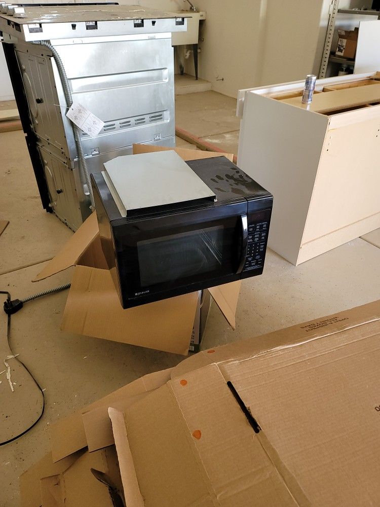 Jenn Air Countertop Microwave