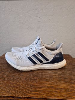 Adidas Ultraboost 1.0 "Gum Pack - Dark Blue" Athletic Running Shoes 
Men's Size 10.5