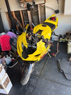 2004 GSXR 600