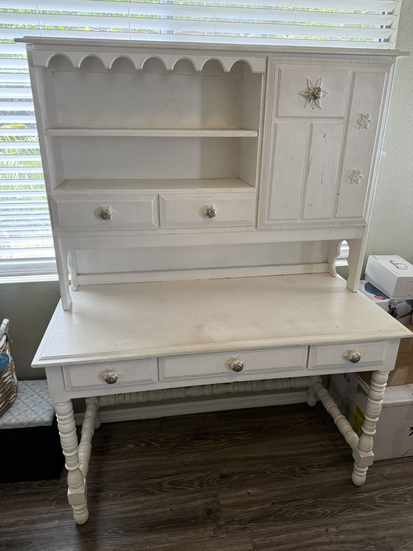Desk Table With Hutch