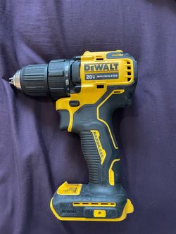 DEWALT 20V MAX Cordless Drill and Impact Driver