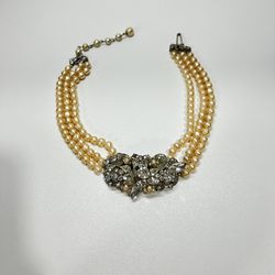 Vintage pearl vintage look choker necklace Rare choker