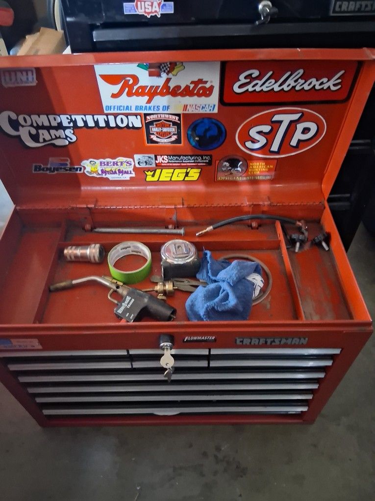 10 DRAWERS CRAFTSMAN TOOL CHEST
