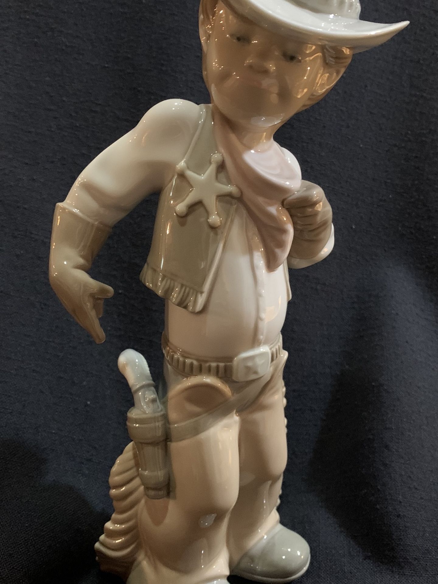 Lladro Sheriff Puppet (boy) Glazed Finish,