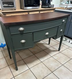 Credenza