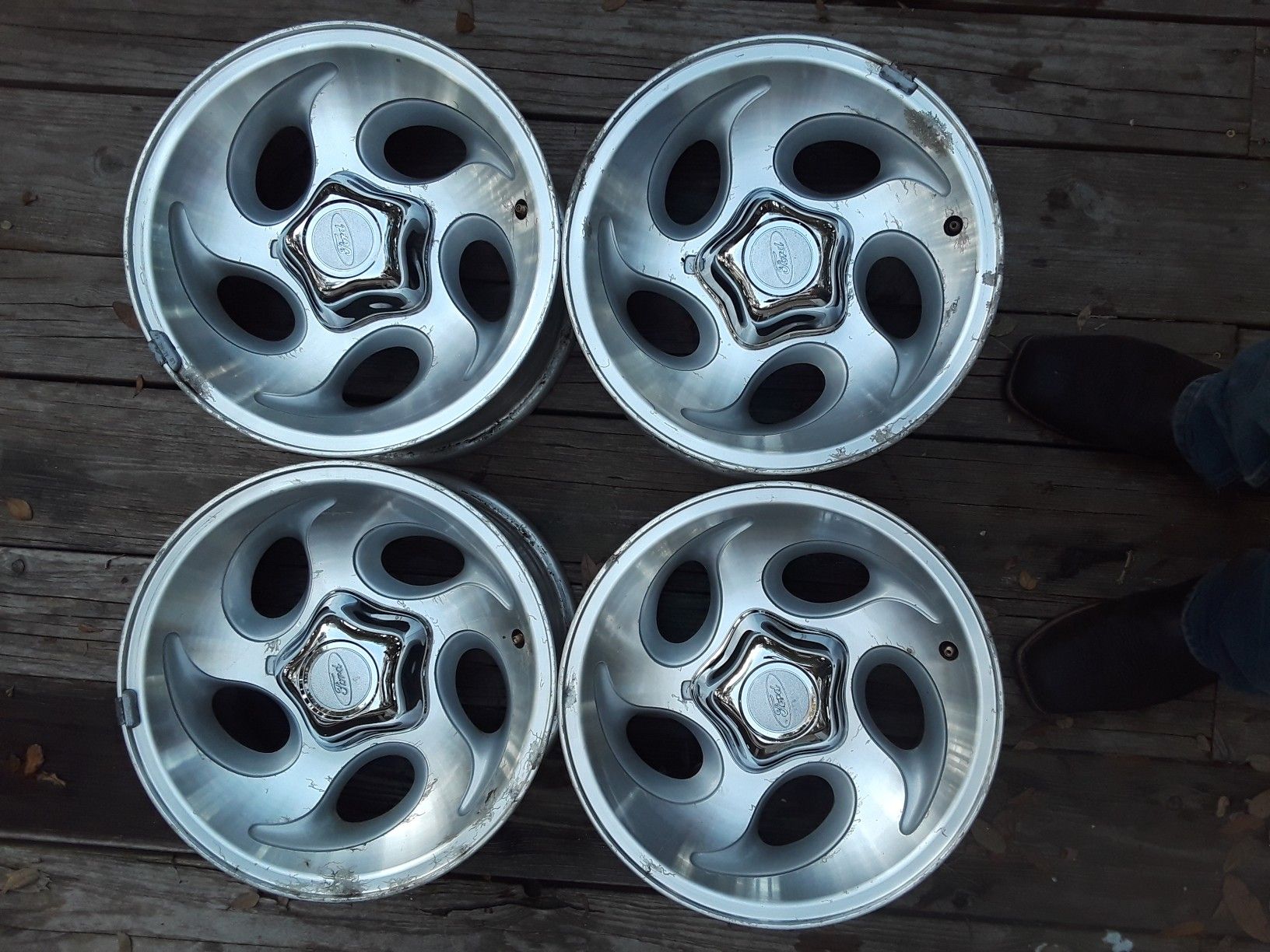 FORD 5 LUG RIMS