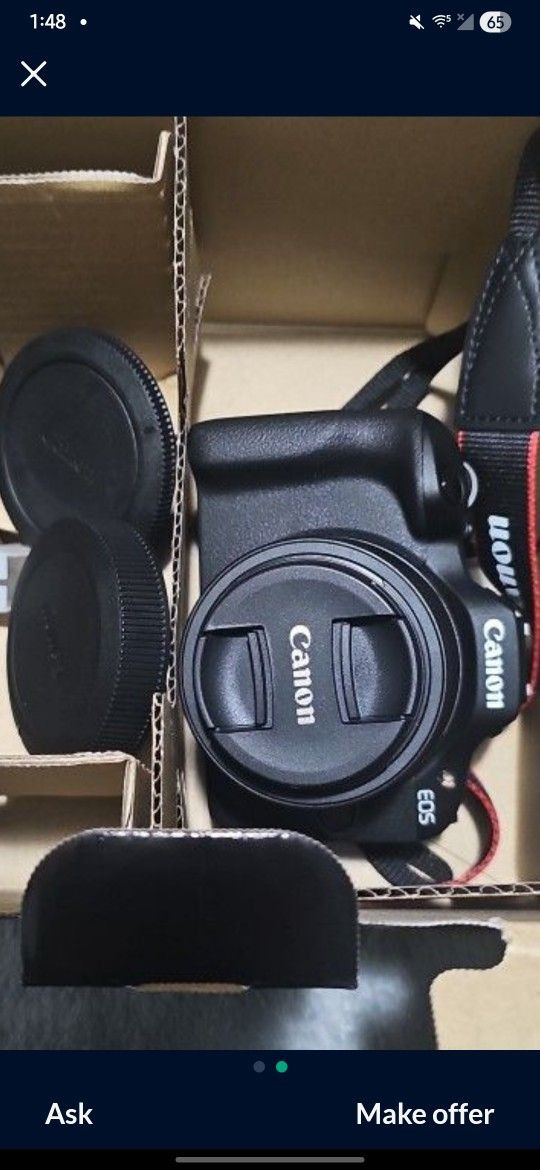 EOS R100 CANON CAMERA