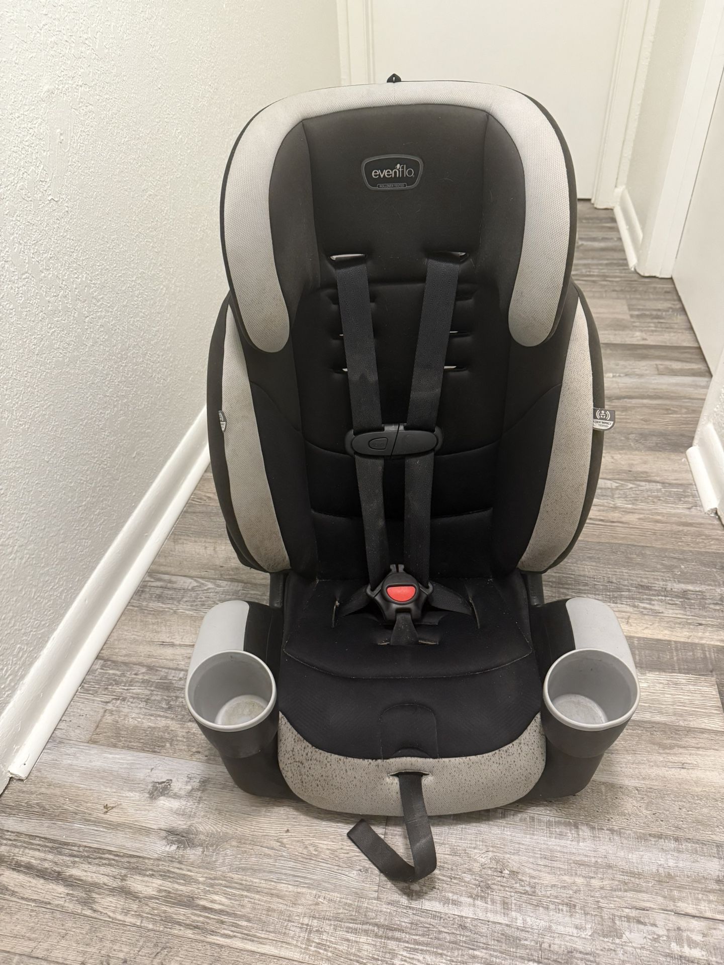 Evenflo Maestro Sport Harness Booster Car Seat