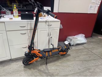 Dual-motor electric scooter