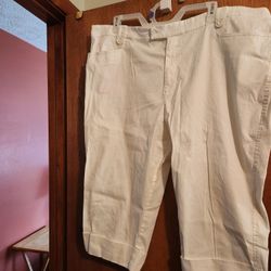 Plus Sized Venezia Size 28 White Capris 