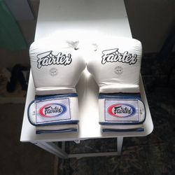 Fairtex Boxing Gloves 16oz Navy Blue White