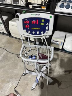Welch Allyn 300 Series Vitals Signs Monitor