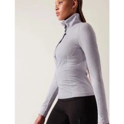 NWOT New Athleta Women’s Seamless Flurry Long Sleeve Henley in Heathered Black / White Stripe (XL)