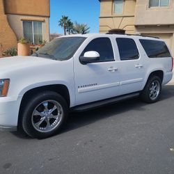 08 Chevy Suburban 1500- Runs Strong