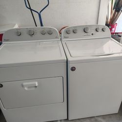 Whirlpool Washer And Dryer