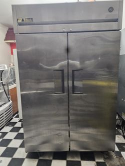 TRUE REFRIGERATOR