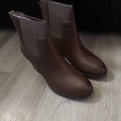 Women Clark’s Heel Boots 