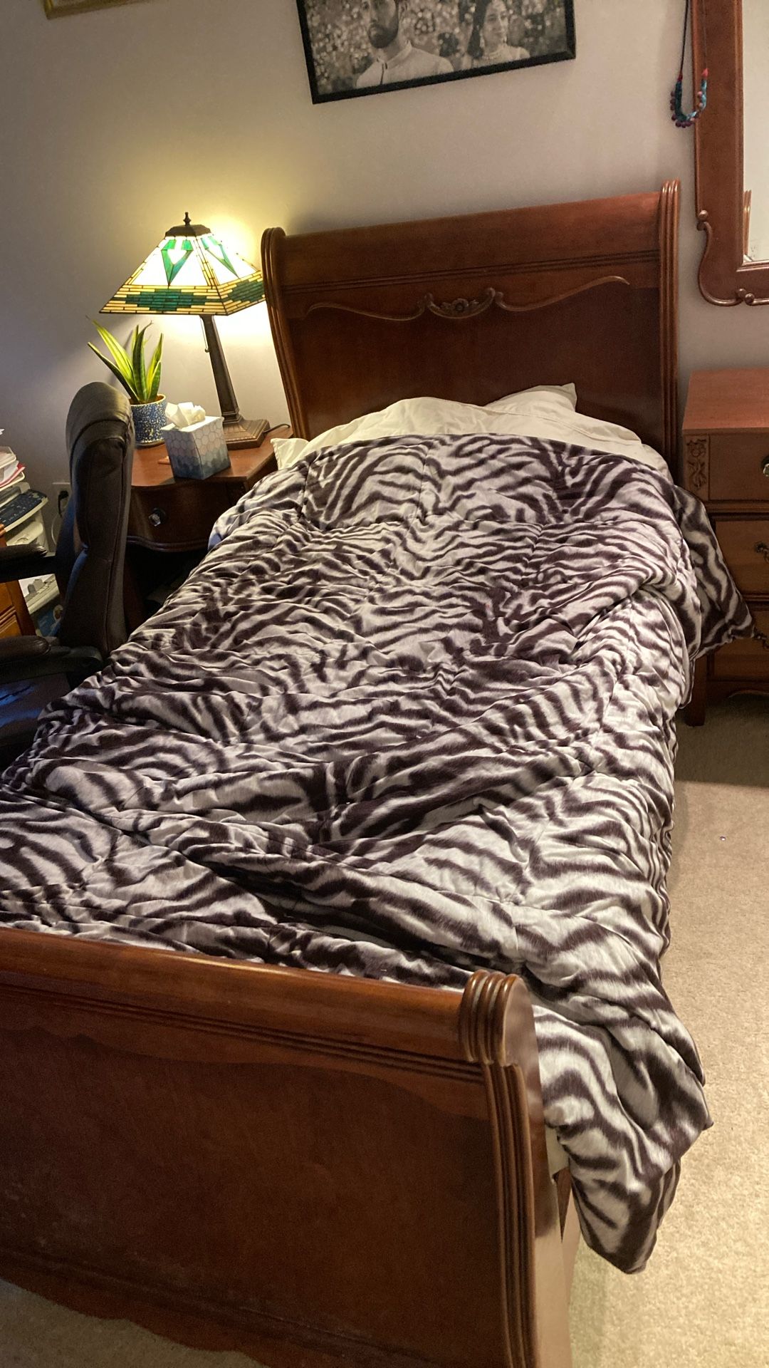 Twin Bed Almost New For Sale… Pay And Pickup
